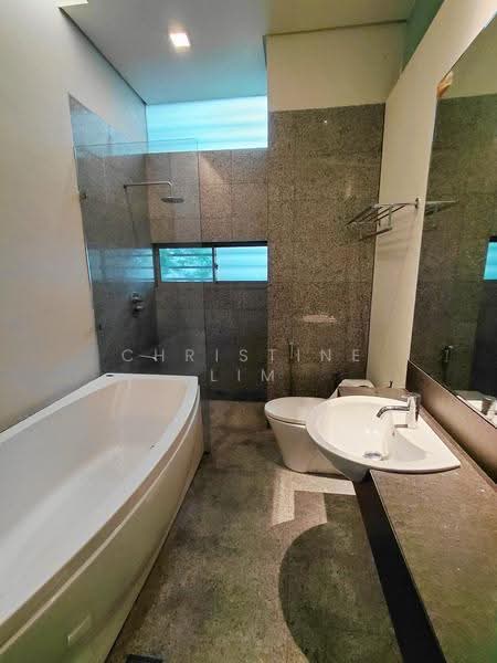 Bungalow House for Rent in Tropicana (Petaling Jaya) - Christine Lim - Children Bathroom - PropertyGuru.com.my