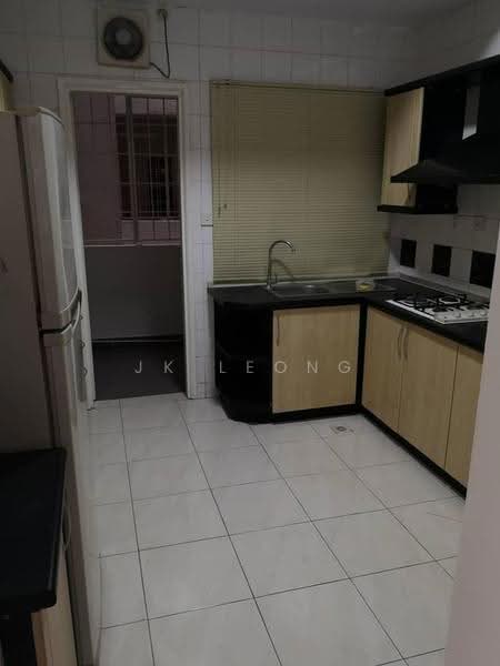Kondominium untuk Disewa di Bukit Robson Condominium - JK Leong - Kitchen - PropertyGuru.com.my