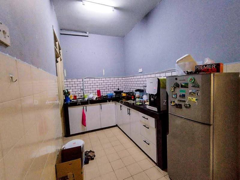 Pangsapuri untuk Dijual di Sri Melor (Mulberry Court) - Danial Mohd Zaki - Kitchen - PropertyGuru.com.my