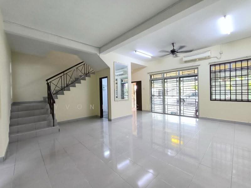 Rumah Teres 2-Tingkat untuk Dijual di Johor Bahru (Johor) - Yvonne Chong - Living Room - PropertyGuru.com.my