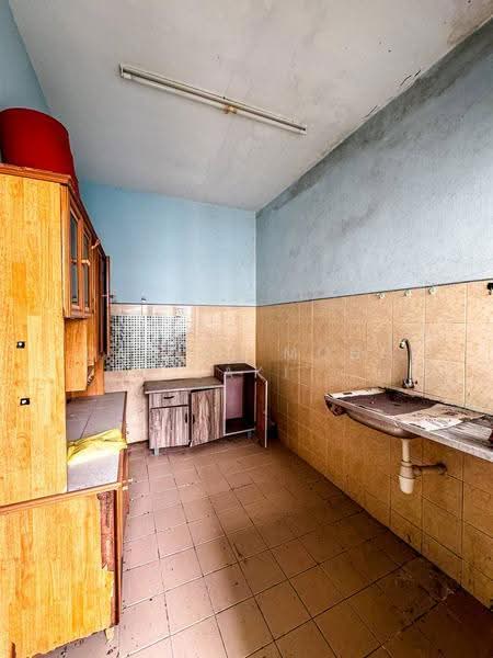 Rumah Flat untuk Dijual di Camelia Court - Danial Mohd Zaki - Kitchen - PropertyGuru.com.my