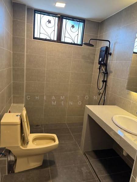 Rumah Teres untuk Disewa di Seksyen 11 (Kota Damansara) - Cheam Tong Meng - Bathroom - PropertyGuru.com.my
