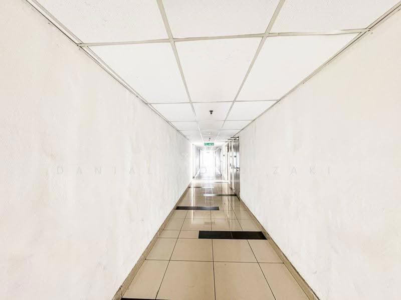Pejabat untuk Dijual di Kuala Lumpur (Kuala Lumpur) - Danial Mohd Zaki - Corridor - PropertyGuru.com.my