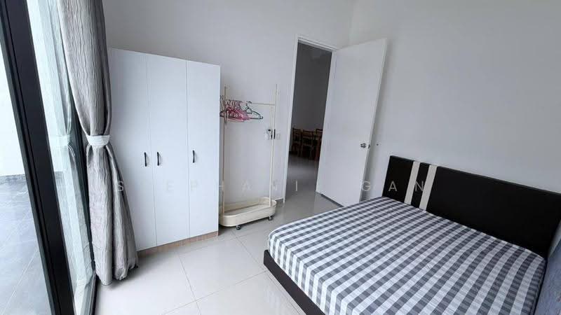 Rumah Teres untuk Disewa di Kota Masai (Pasir Gudang) - Stephanie Gan - Bedroom - PropertyGuru.com.my