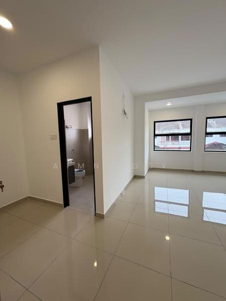 2-storey Terraced House for Sale in Bukit Sungai Long (Bandar Sungai Long) - Aimns Goy - Bathroom - PropertyGuru.com.my