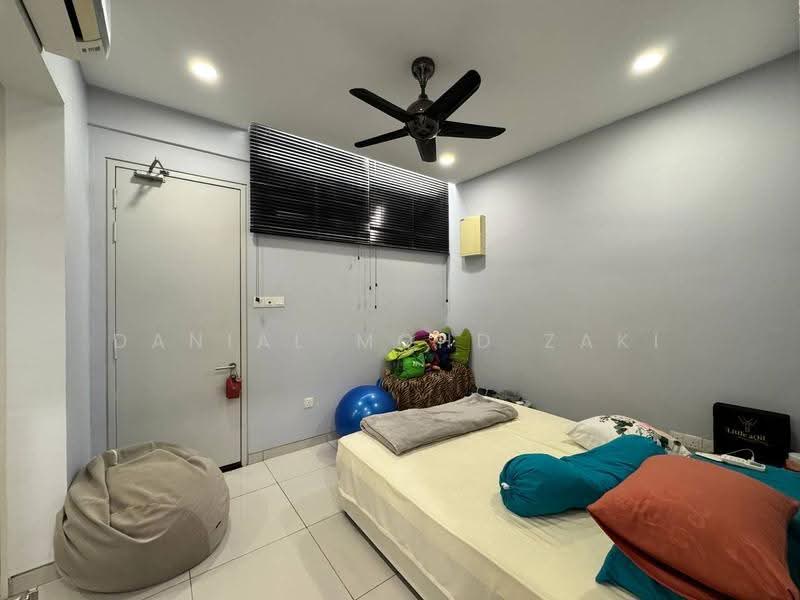 Kediaman Servis untuk Dijual di Epic Residence - Danial Mohd Zaki - Bedroom - PropertyGuru.com.my