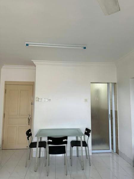 Kondominium untuk Disewa di Greenlane Park - Eason Tan - Dining Room - PropertyGuru.com.my