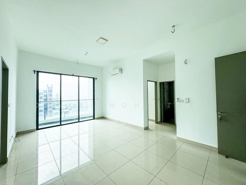 Kediaman Servis untuk Dijual di LakePark Residence @ KL North - Danial Mohd Zaki - Living Room - PropertyGuru.com.my