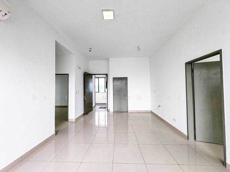 Kediaman Servis untuk Dijual di LakePark Residence @ KL North - Danial Mohd Zaki - Living Room - PropertyGuru.com.my