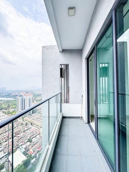 Kediaman Servis untuk Dijual di LakePark Residence @ KL North - Danial Mohd Zaki - Balcony - PropertyGuru.com.my