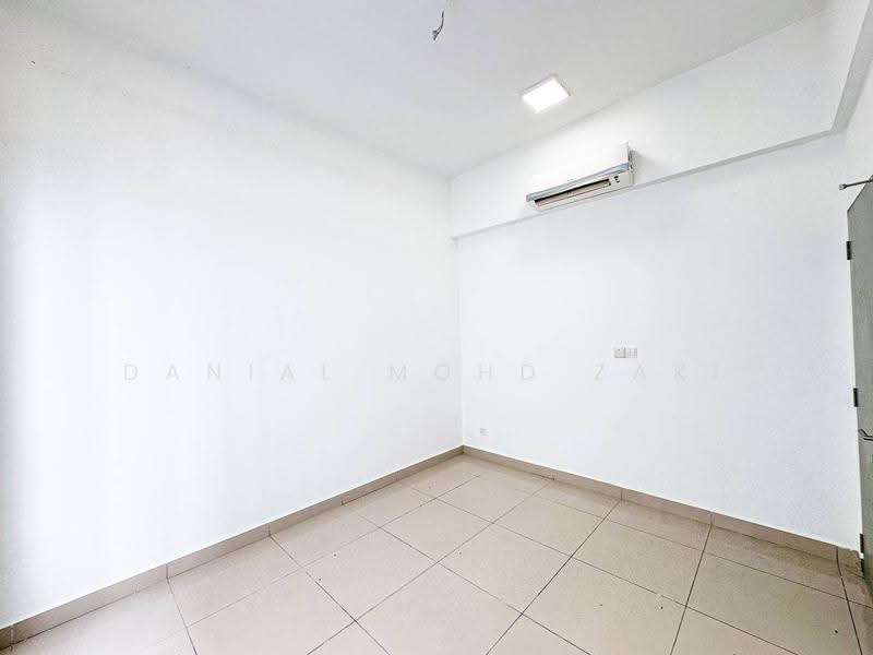 Kediaman Servis untuk Dijual di LakePark Residence @ KL North - Danial Mohd Zaki - PropertyGuru.com.my