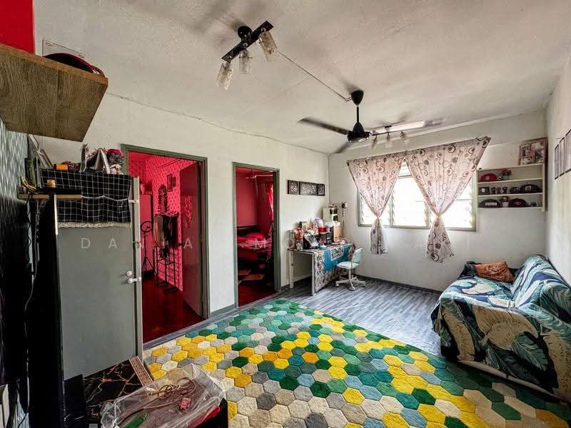 Kondominium untuk Dijual di Kampung Tasik Tambahan - Danial Mohd Zaki - Living Room - PropertyGuru.com.my