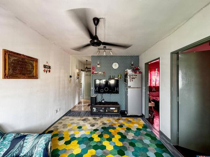 Kondominium untuk Dijual di Kampung Tasik Tambahan - Danial Mohd Zaki - Living Room - PropertyGuru.com.my