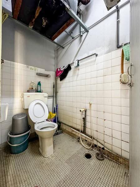 Kondominium untuk Dijual di Kampung Tasik Tambahan - Danial Mohd Zaki - Bathroom - PropertyGuru.com.my