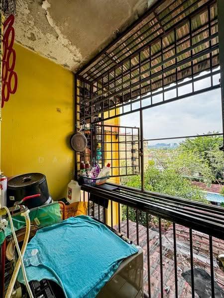 Kondominium untuk Dijual di Kampung Tasik Tambahan - Danial Mohd Zaki - Balcony - PropertyGuru.com.my