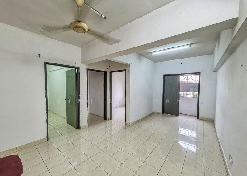 Flat for Sale at Taman Sepakat Indah Apartment - Aimi Mahirah - Living Room - PropertyGuru.com.my