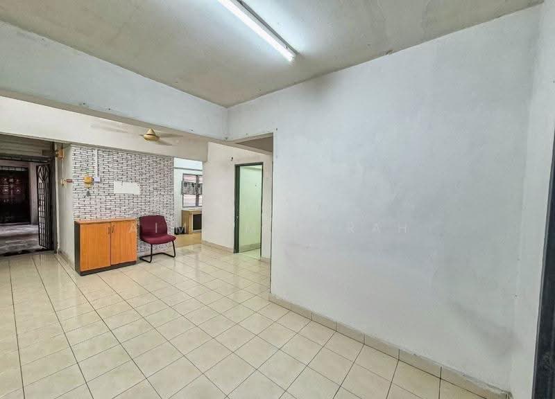 Flat for Sale at Taman Sepakat Indah Apartment - Aimi Mahirah - Living Room - PropertyGuru.com.my