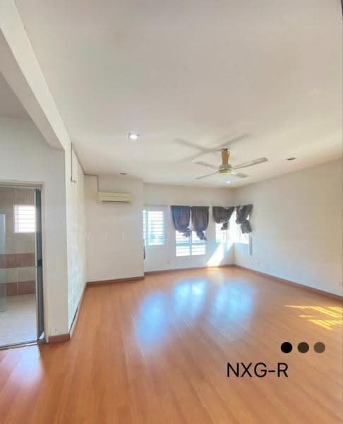 Rumah Berkembar untuk Dijual di Taman Aman Perdana (Kapar) - Wilson Ng - Living Room - PropertyGuru.com.my