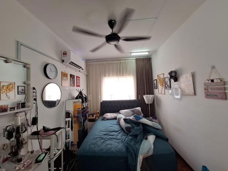 Pangsapuri untuk Dijual di Pangsapuri Cemara - Vincent Vince - Bedroom - PropertyGuru.com.my