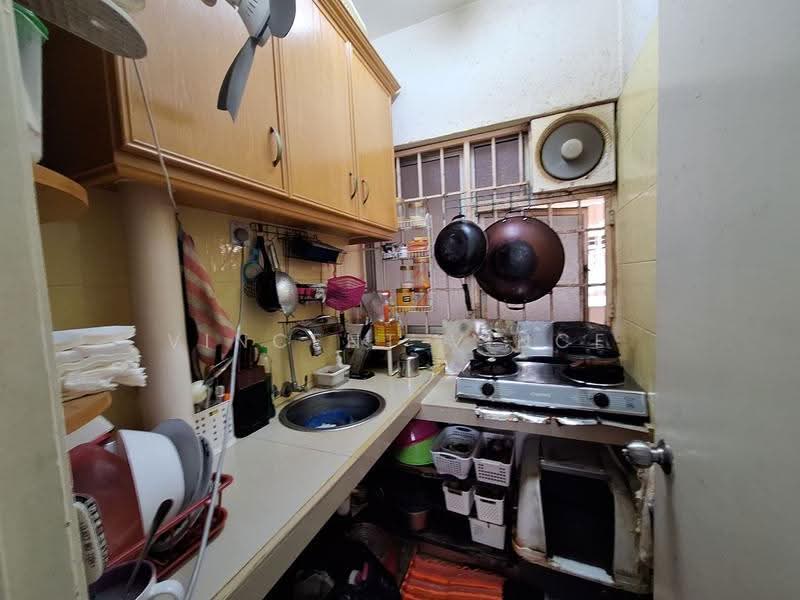 Pangsapuri untuk Dijual di Pangsapuri Cemara - Vincent Vince - Kitchen - PropertyGuru.com.my