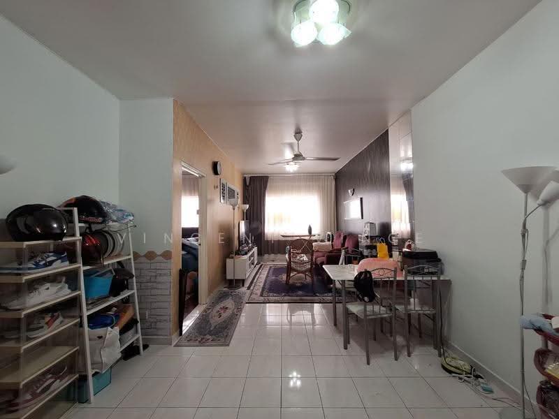 Pangsapuri untuk Dijual di Pangsapuri Cemara - Vincent Vince - Living Room - PropertyGuru.com.my