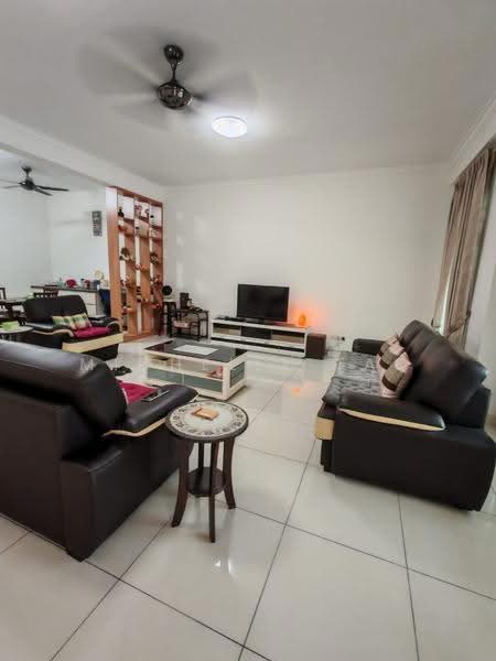 Rumah Teres 2-Tingkat untuk Dijual di TAMAN PUCHONG UTAMA (Puchong) - Michelle Tai - Living Room - PropertyGuru.com.my