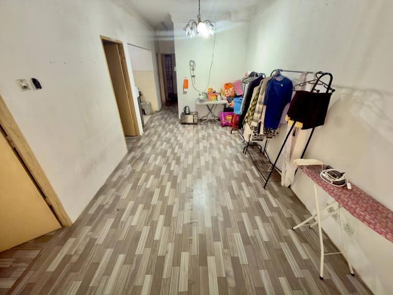 Flat for Sale at Rumah Pangsa Nilam Sari - Danial Mohd Zaki - Interior - PropertyGuru.com.my