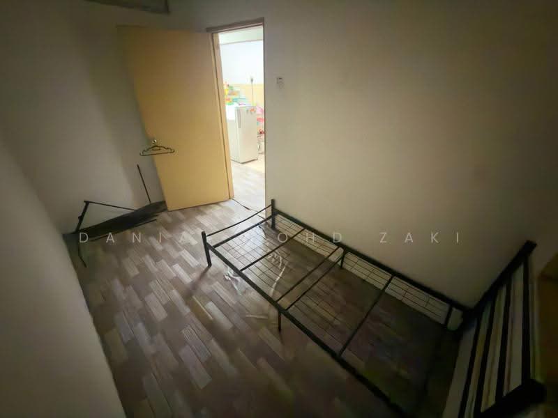 Flat for Sale at Rumah Pangsa Nilam Sari - Danial Mohd Zaki - Interior - PropertyGuru.com.my