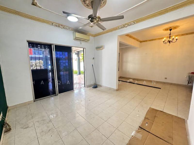 Terraced House for Sale in Shah Alam (Selangor) - Haiqal Kasmizan - Living Room - PropertyGuru.com.my