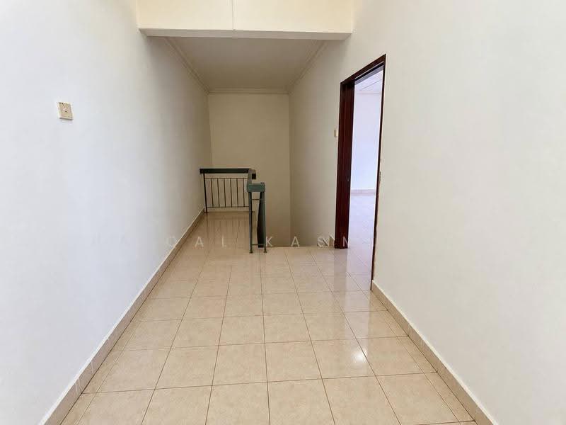 Terraced House for Sale in Shah Alam (Selangor) - Haiqal Kasmizan - Corridor - PropertyGuru.com.my