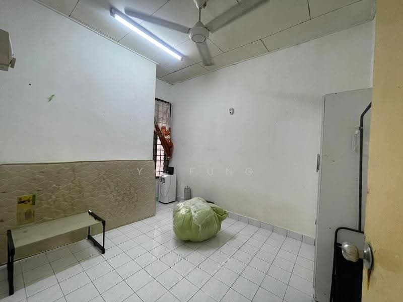 1-storey Terraced House for Rent in Taman Megah Ria (Masai) - YC Fung - Interior - PropertyGuru.com.my