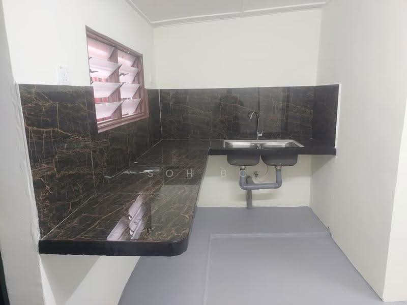 1-storey Terraced House for Rent in Seksyen 8 (Petaling Jaya) - Soh BC - Kitchen - PropertyGuru.com.my