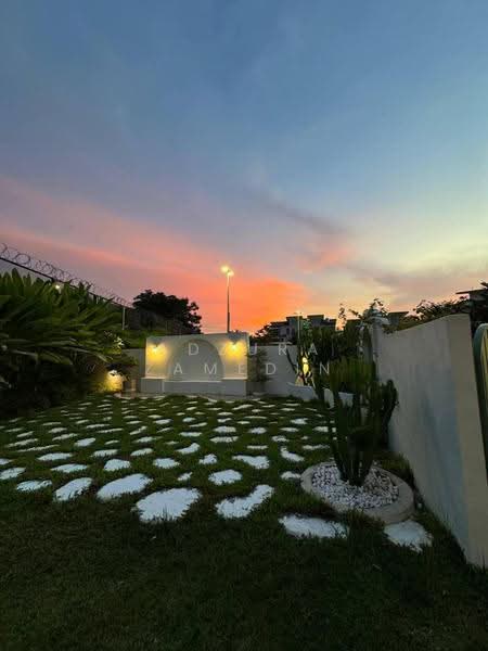 Semi-Detached House for Sale in Taman Villa Perdana (Kajang) - Adzura Zamedin - Garden - PropertyGuru.com.my