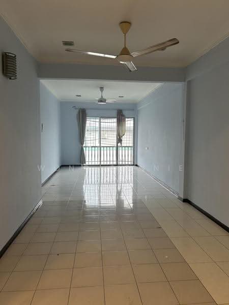 Pangsapuri untuk Disewa di Taman Kendara - Wong Connie - Living Room - PropertyGuru.com.my