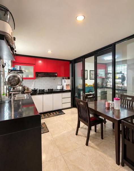 Rumah Teres 2-Tingkat untuk Dijual di Taman Tanjung Puteri Resort (Pasir Gudang) - Seri Wangi - Kitchen - PropertyGuru.com.my