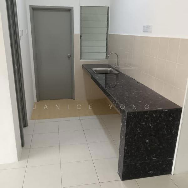 Townhouse for Sale in Taman Bukit Mewah (Tampoi) - Janice Yong - Kitchen - PropertyGuru.com.my
