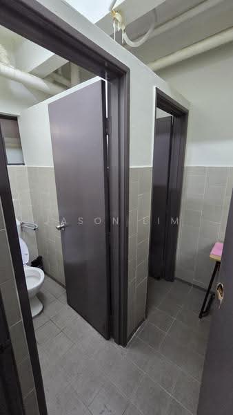 Shop / Office for Rent in Taman Esplanad (Bukit Jalil) - Jason Lim - Bathroom - PropertyGuru.com.my