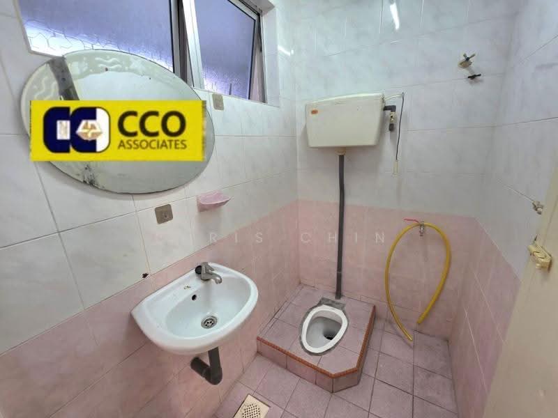 Rumah Teres 2.5-Tingkat untuk Dijual di Ipoh (Perak) - Chris Chin - Bathroom - PropertyGuru.com.my