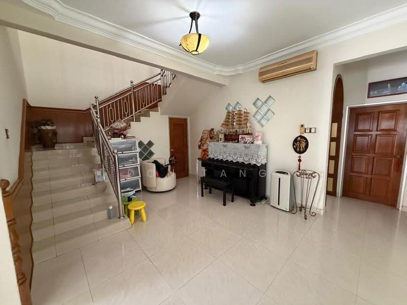 Rumah Berkembar untuk Dijual di Sri Petaling (Kuala Lumpur) - Don Tang - Living Room - PropertyGuru.com.my