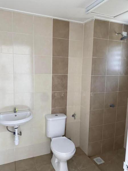 Condominium for Sale at Casa Residences - Chriz Hee - Bathroom - PropertyGuru.com.my