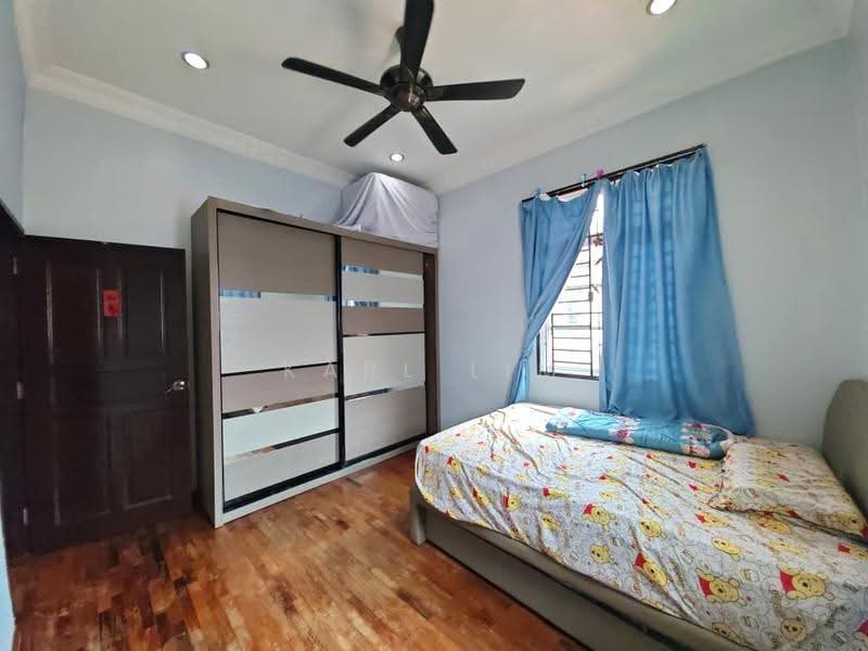 Rumah Berkembar untuk Dijual di Taman Desa Cemerlang (Ulu Tiram) - Karl Lim - Bedroom - PropertyGuru.com.my