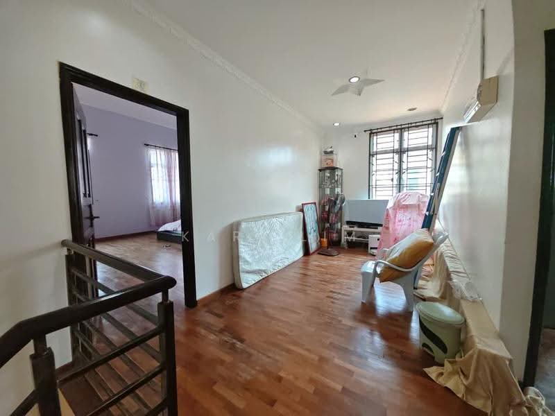 Rumah Berkembar untuk Dijual di Taman Desa Cemerlang (Ulu Tiram) - Karl Lim - Living Room - PropertyGuru.com.my