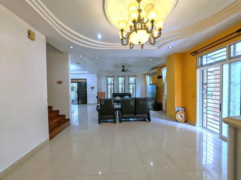 Rumah Berkembar untuk Dijual di Taman Desa Cemerlang (Ulu Tiram) - Karl Lim - Living Room - PropertyGuru.com.my