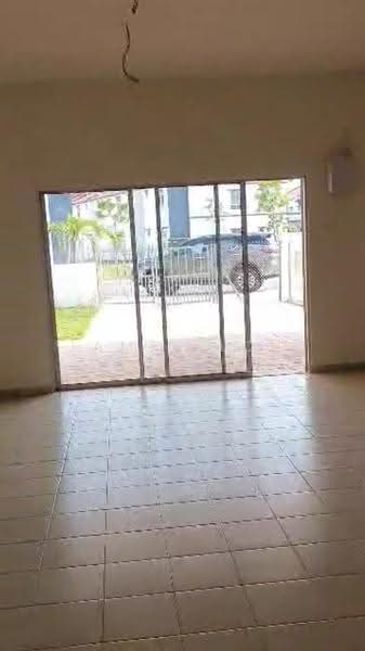 2-storey Terraced House for Sale in Lukut (Port Dickson) - James Loh - Living Room - PropertyGuru.com.my