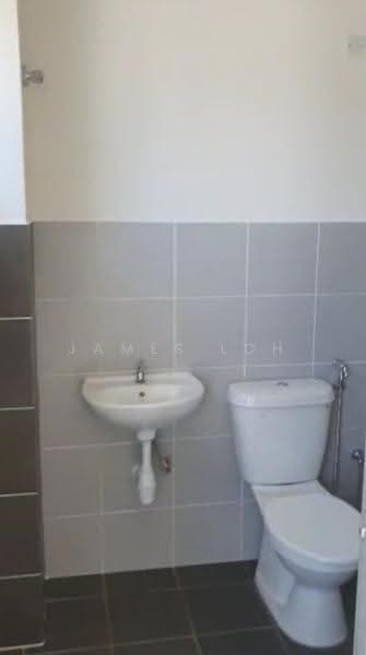 2-storey Terraced House for Sale in Lukut (Port Dickson) - James Loh - Bathroom - PropertyGuru.com.my