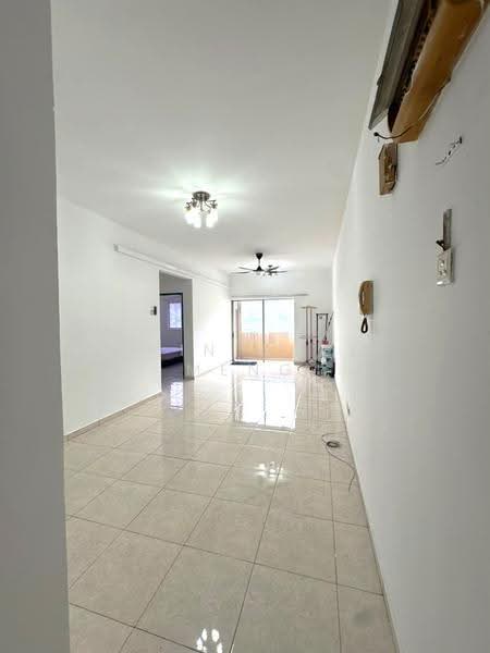 Kondominium untuk Dijual di Ketumbar Hill - Chin Chee Meng - Living Room - PropertyGuru.com.my