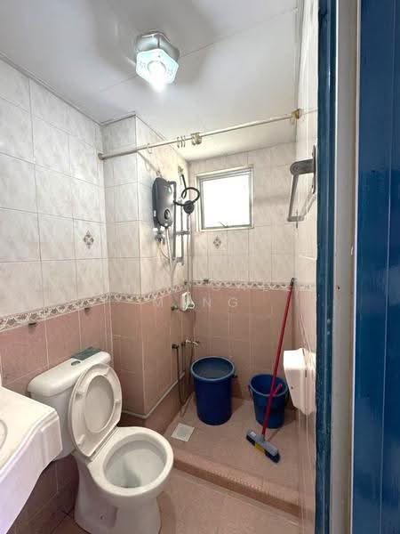 Kondominium untuk Dijual di Ketumbar Hill - Chin Chee Meng - Bathroom - PropertyGuru.com.my