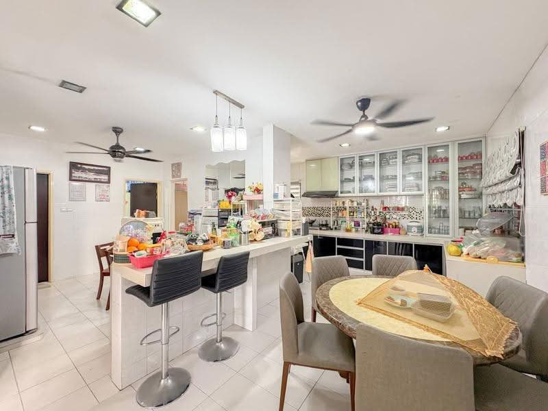 2-storey Terraced House for Sale in Kajang (Selangor) - Mohd Salimi - Kitchen - PropertyGuru.com.my
