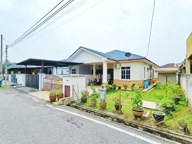 Semi-Detached House for Sale in Taman Tuanku Jaafar (Sungai Gadut) - Azrul Othman - Exterior - PropertyGuru.com.my