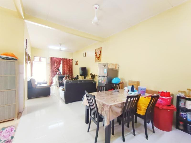 Semi-Detached House for Sale in Taman Tuanku Jaafar (Sungai Gadut) - Azrul Othman - Living Room - PropertyGuru.com.my